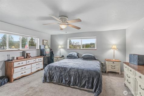 441 4th Avenue SW Castle Rock WA 98611