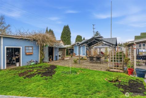 441 4th Avenue SW Castle Rock WA 98611