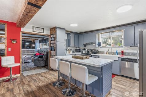 441 4th Avenue SW Castle Rock WA 98611