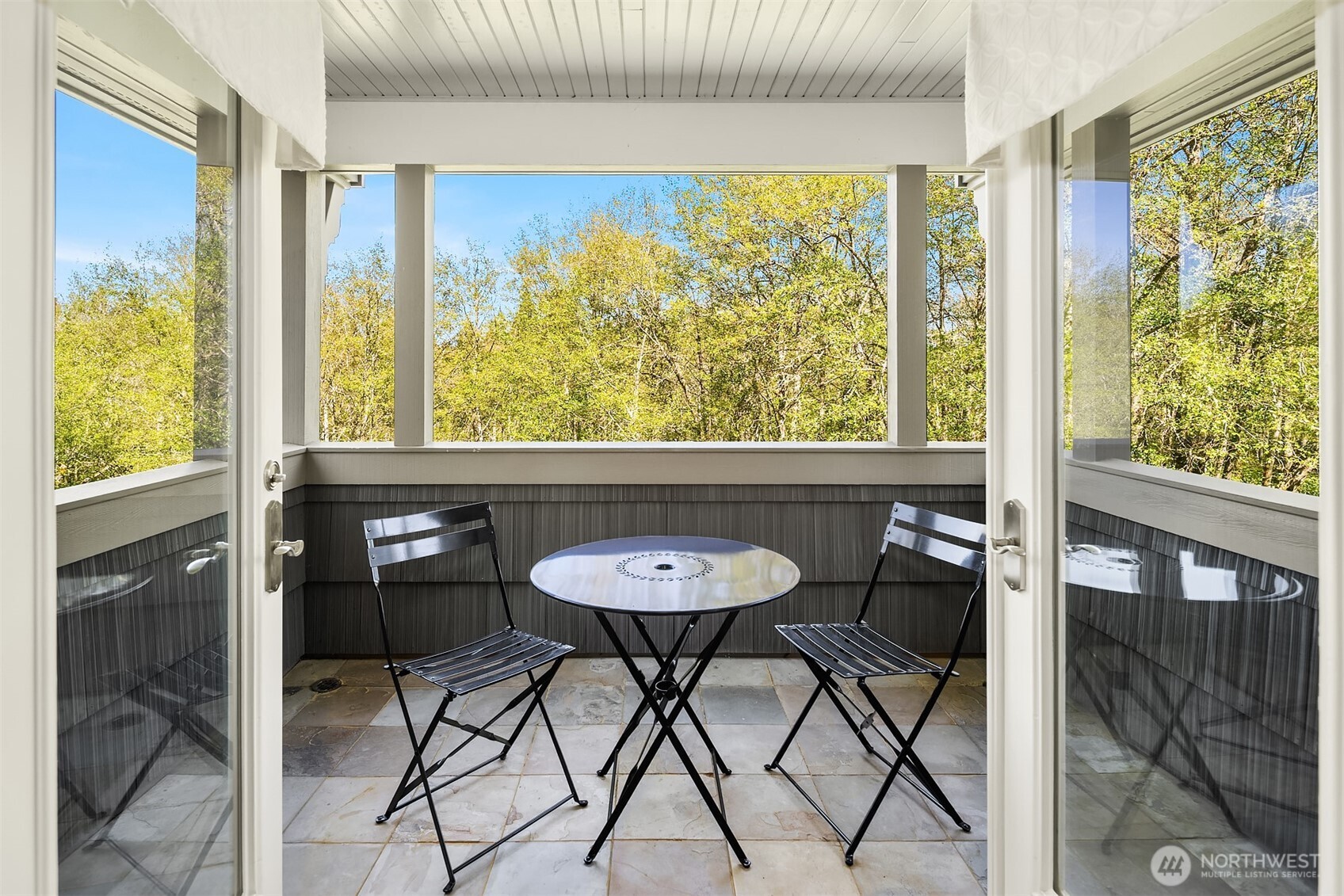 13364 Bridgestone Court NE Bainbridge Island WA 98110