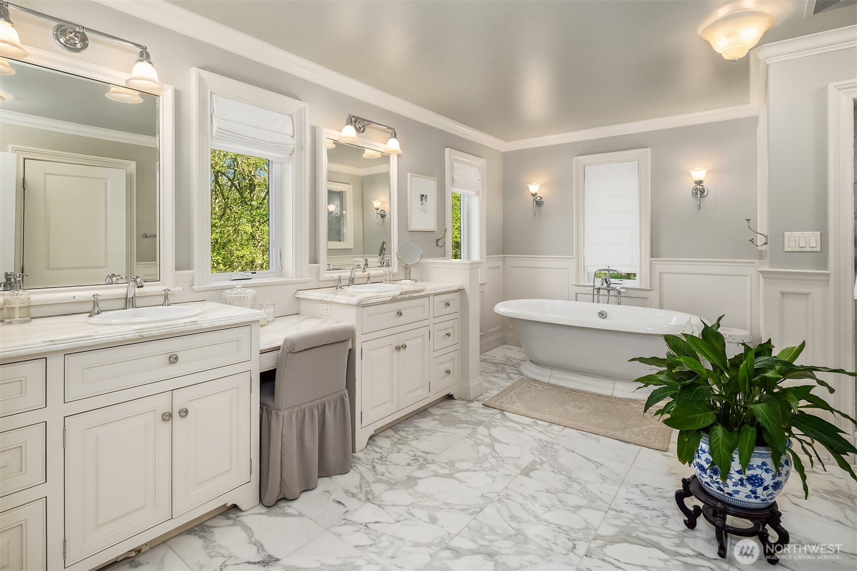 13364 Bridgestone Court NE Bainbridge Island WA 98110