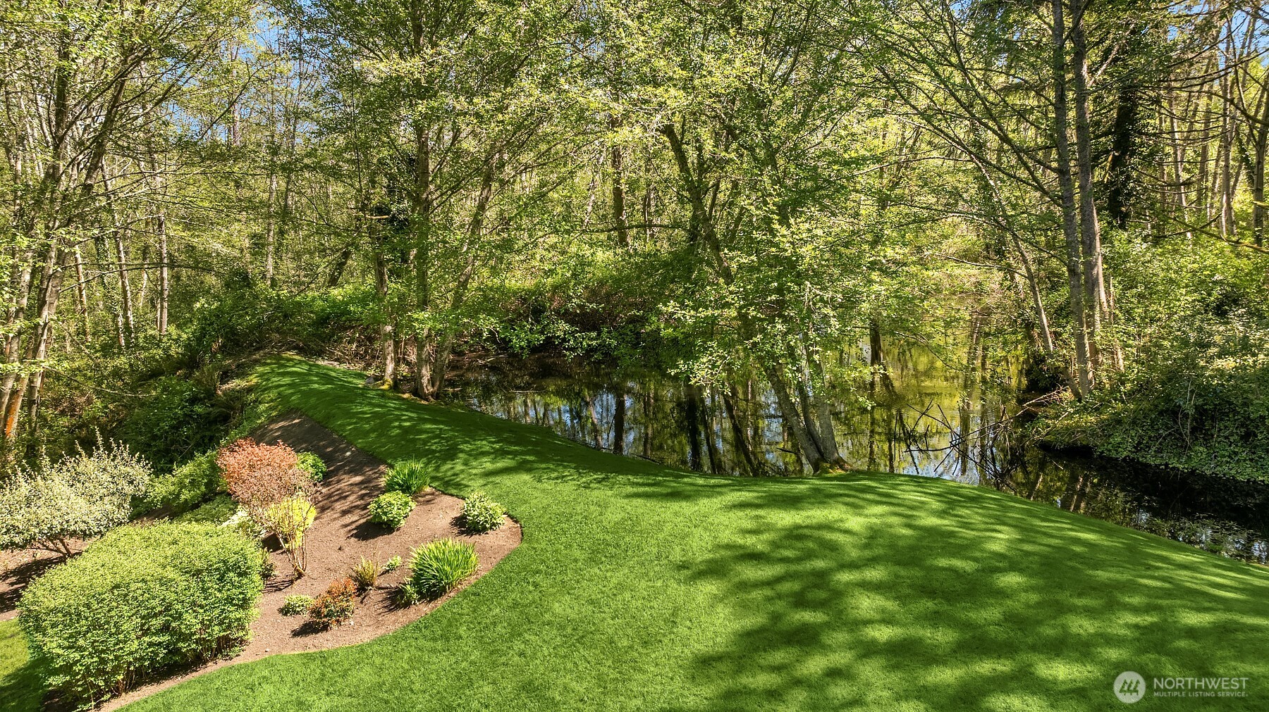 13364 Bridgestone Court NE Bainbridge Island WA 98110