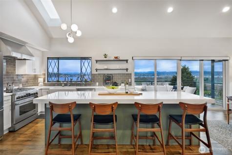 7710 57th Avenue NE Seattle WA 98115