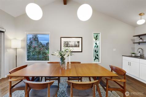 7710 57th Avenue NE Seattle WA 98115