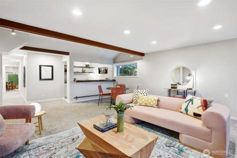 7710 57th Avenue NE Seattle WA 98115
