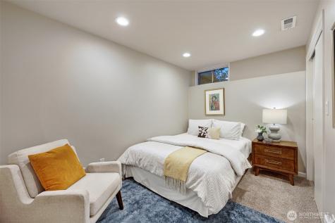 7710 57th Avenue NE Seattle WA 98115