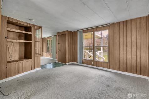 8214 191st Street E Puyallup WA 98375