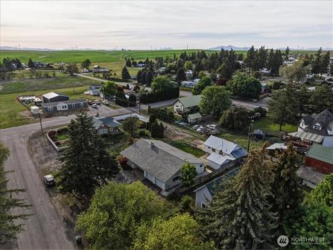 309 W Walnut Street Waterville WA 98858