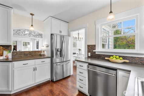 8325 Mountain Avenue SE Snoqualmie WA 98065