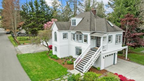 8325 Mountain Avenue SE Snoqualmie WA 98065