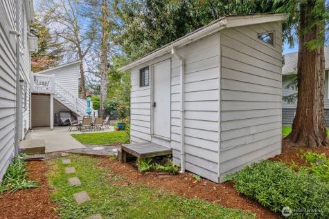 8325 Mountain Avenue SE Snoqualmie WA 98065