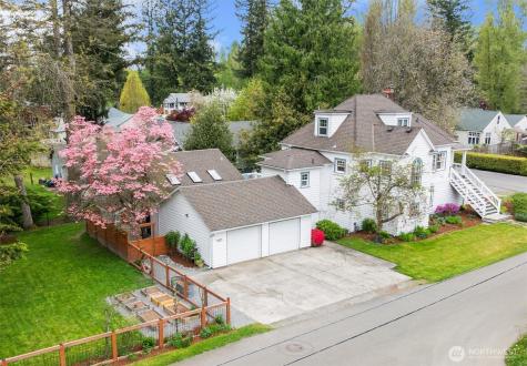 8325 Mountain Avenue SE Snoqualmie WA 98065
