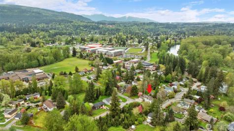 8325 Mountain Avenue SE Snoqualmie WA 98065