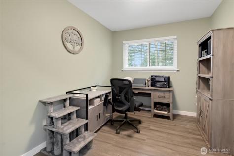 31203 2nd Avenue SW Federal Way WA 98023
