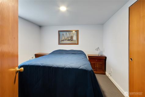 31203 2nd Avenue SW Federal Way WA 98023
