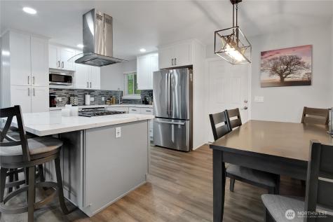 31203 2nd Avenue SW Federal Way WA 98023