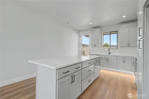 557 Perry Avenue East Wenatchee WA 98802