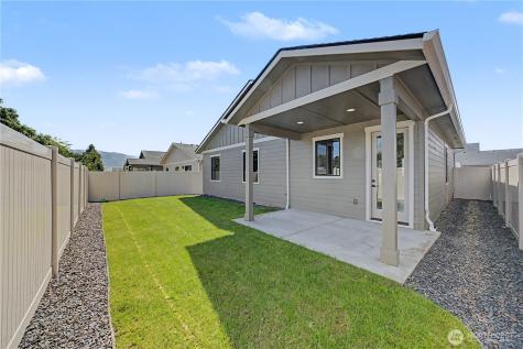 557 Perry Avenue East Wenatchee WA 98802