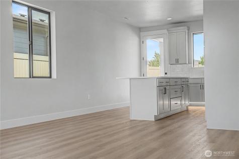 557 Perry Avenue East Wenatchee WA 98802