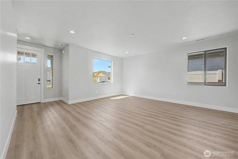 557 Perry Avenue East Wenatchee WA 98802