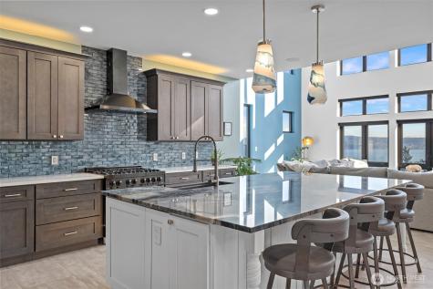1423 Sergios View Lane Oak Harbor WA 98277