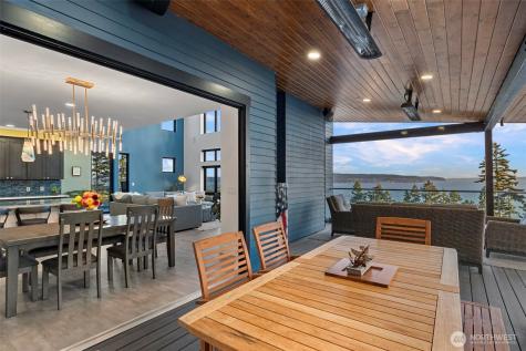 1423 Sergios View Lane Oak Harbor WA 98277