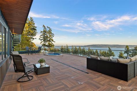 1423 Sergios View Lane Oak Harbor WA 98277