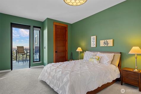 1423 Sergios View Lane Oak Harbor WA 98277