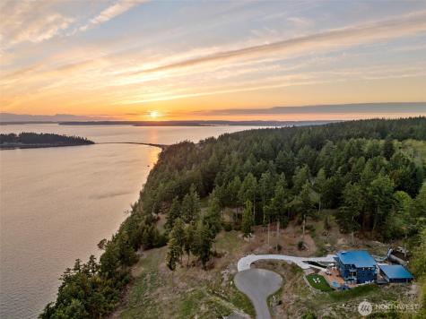 1423 Sergios View Lane Oak Harbor WA 98277
