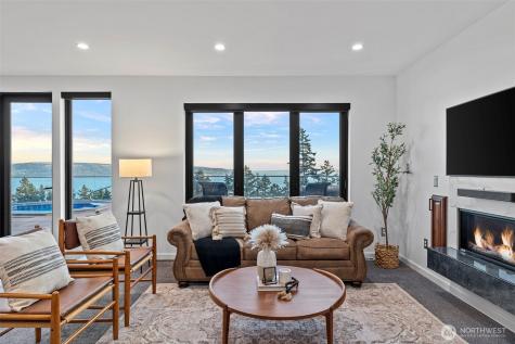 1423 Sergios View Lane Oak Harbor WA 98277