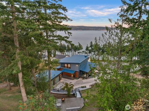 1423 Sergios View Lane Oak Harbor WA 98277