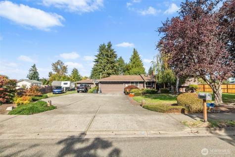 2105 W Stewart Puyallup WA 98371