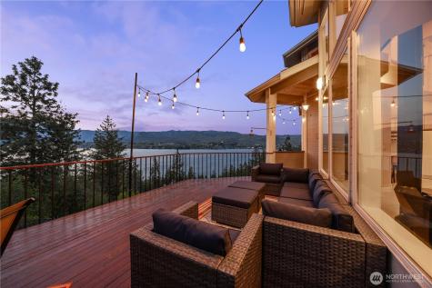 7420 Navarre Drive Chelan WA 98816