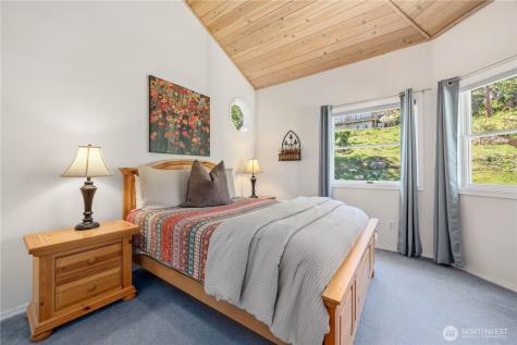 7420 Navarre Drive Chelan WA 98816