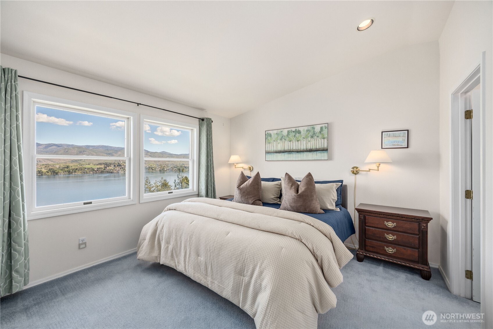 7420 Navarre Drive Chelan WA 98816