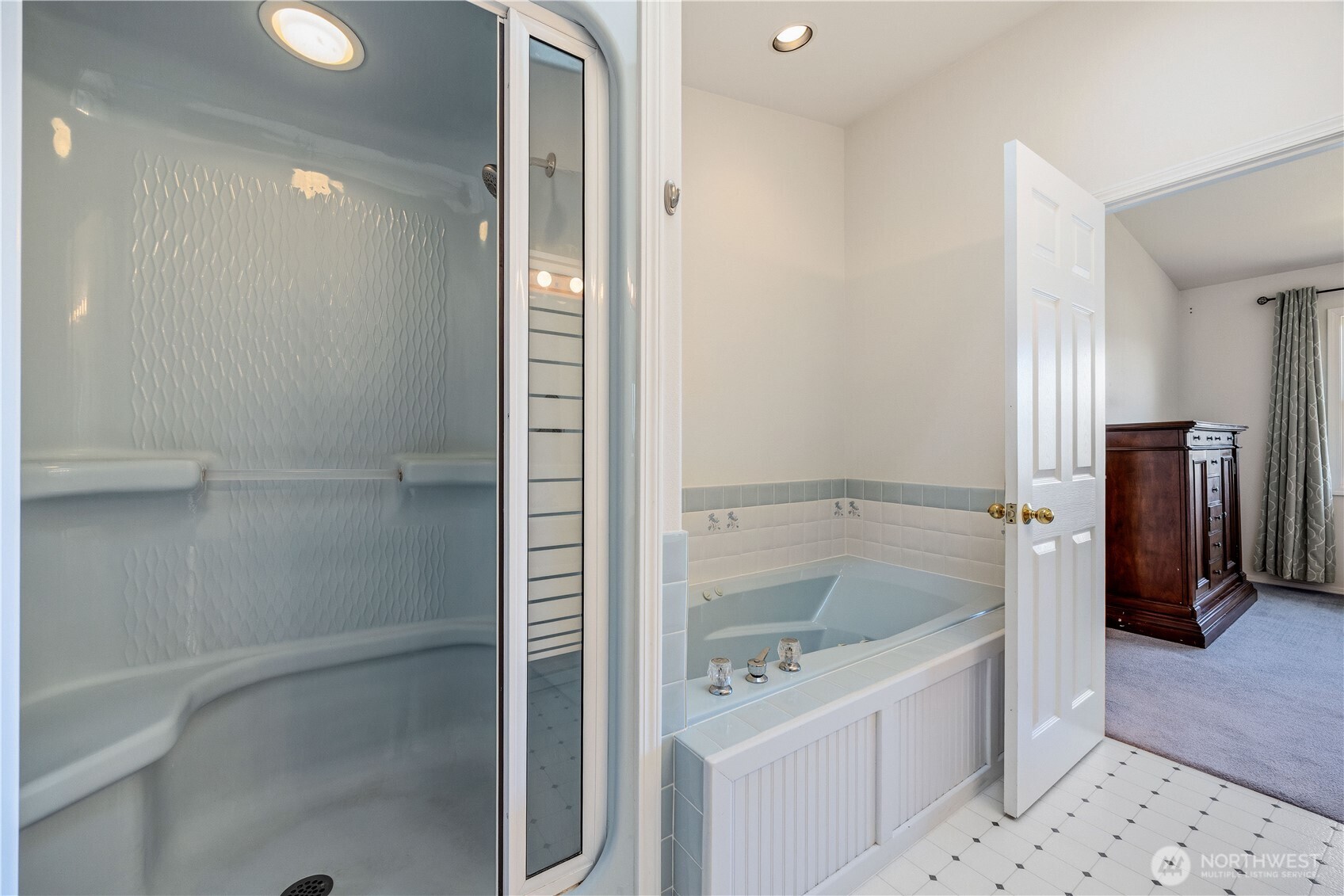 7420 Navarre Drive Chelan WA 98816