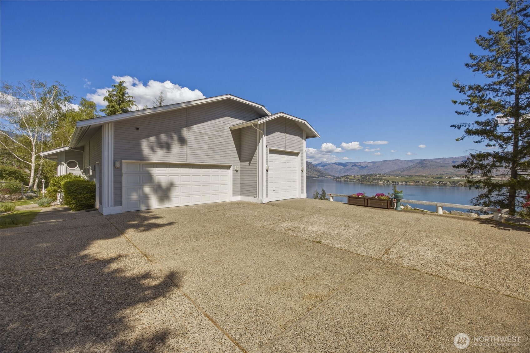 7420 Navarre Drive Chelan WA 98816