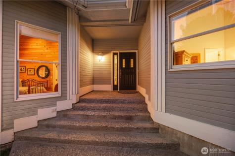 7420 Navarre Drive Chelan WA 98816