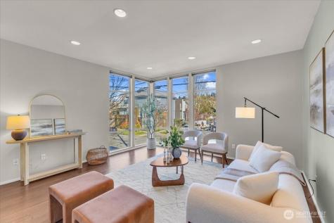 3001 60th Avenue SW Seattle WA 98116