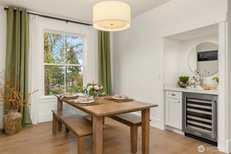 10717 NE Manitou Park Boulevard Bainbridge Island WA 98110