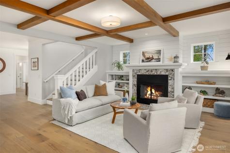 10717 NE Manitou Park Boulevard Bainbridge Island WA 98110