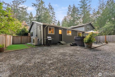 7041 67th Street NW Gig Harbor WA 98335