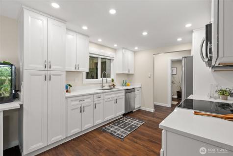 7041 67th Street NW Gig Harbor WA 98335