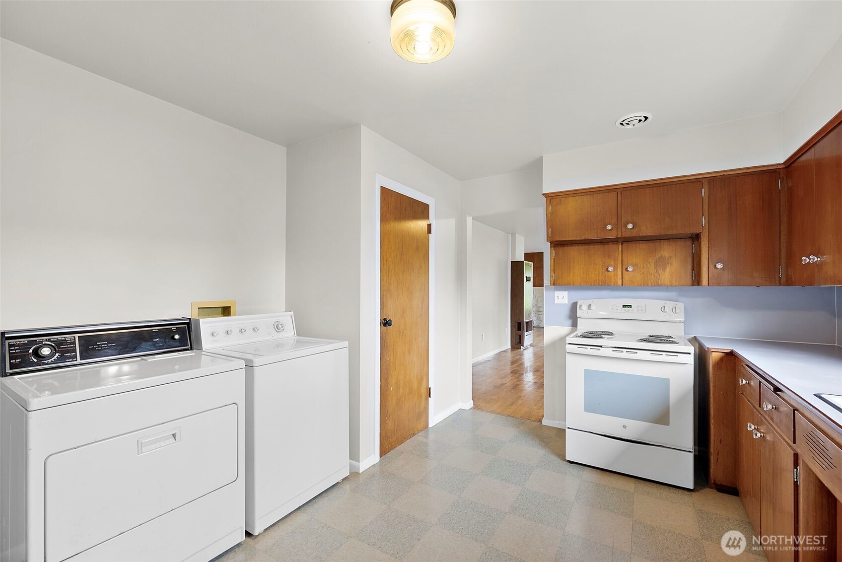 1105 21st Street SW Puyallup WA 98371