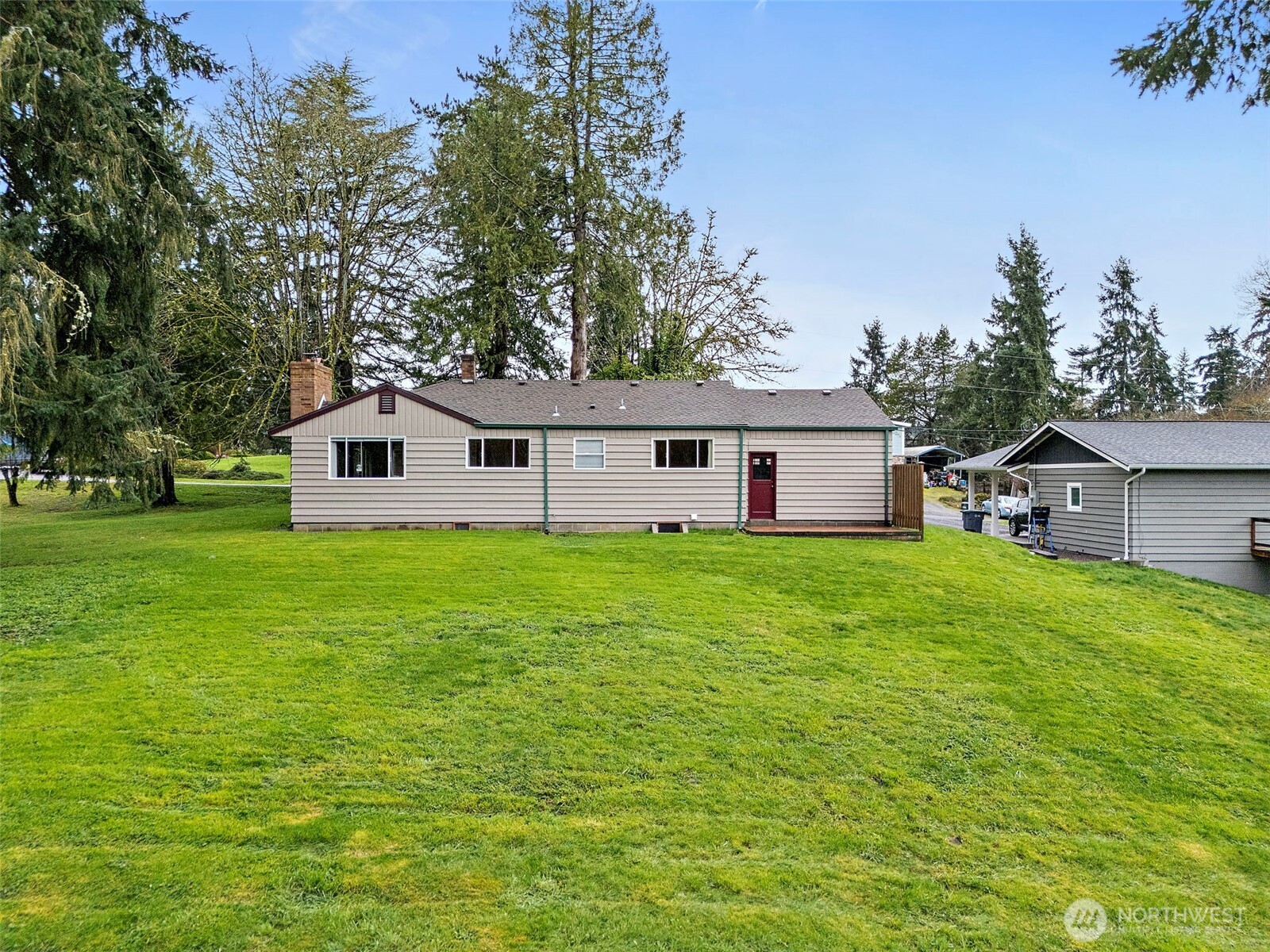 1105 21st Street SW Puyallup WA 98371
