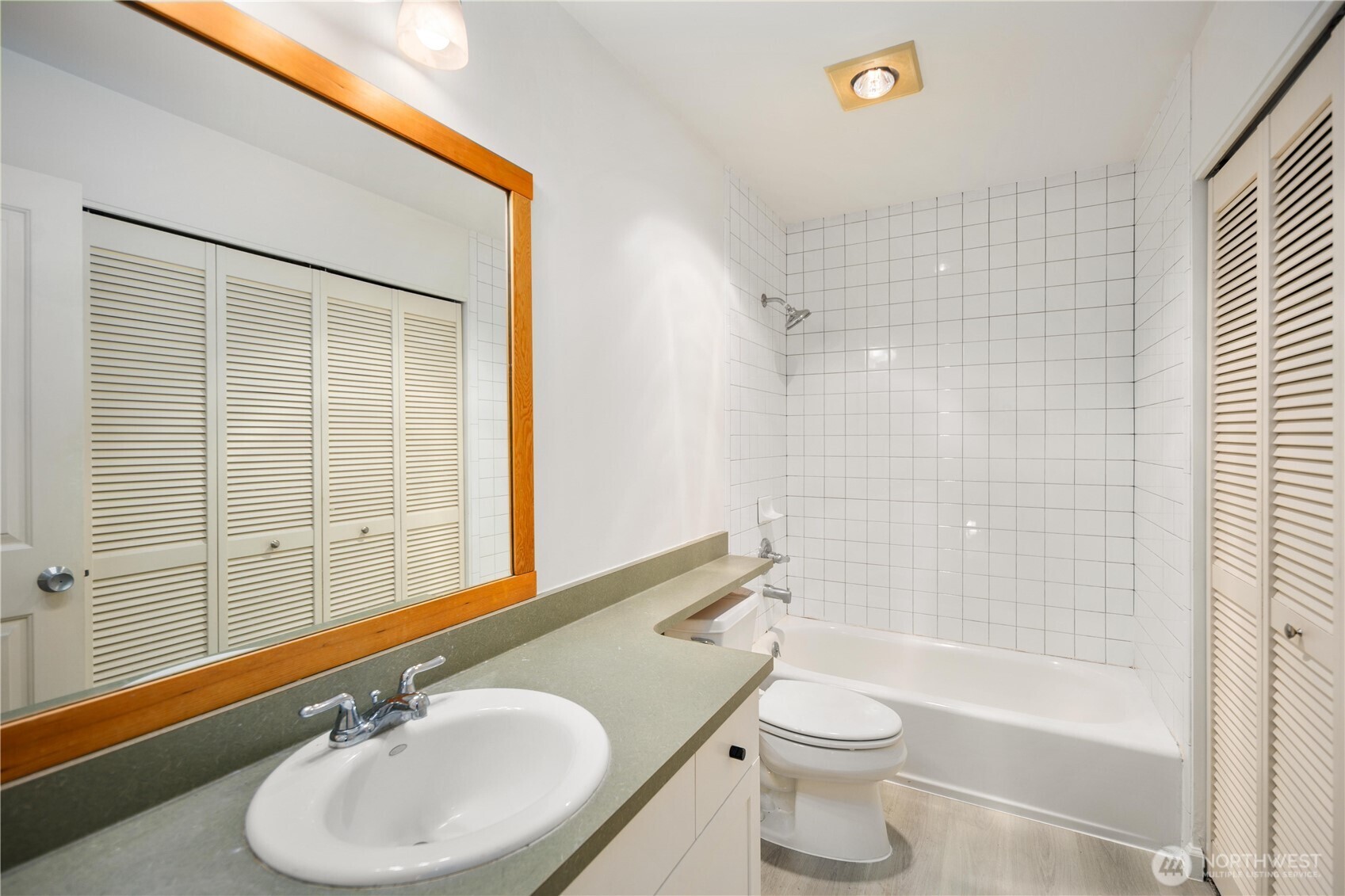 112 22nd Avenue Seattle WA 98122