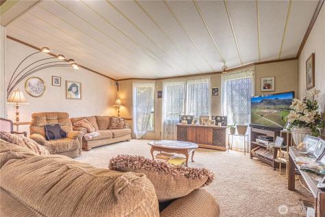 1096 Highway 7 Tonasket WA 98855