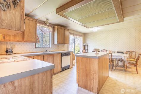 1096 Highway 7 Tonasket WA 98855