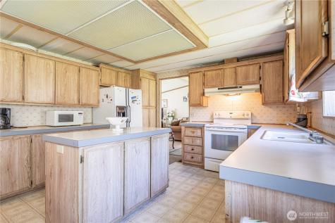 1096 Highway 7 Tonasket WA 98855