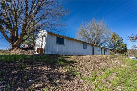 1096 Highway 7 Tonasket WA 98855
